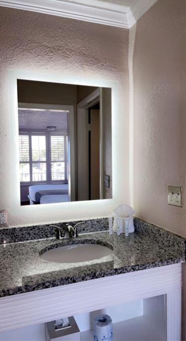 Melbourne All Suites Inn Near I95 ภายนอก รูปภาพ